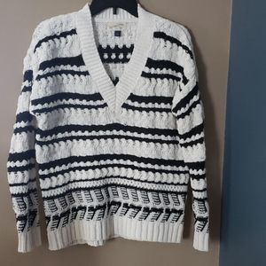 UNIVERSAL THREAD STRIPED&COZY SWEATER🌺